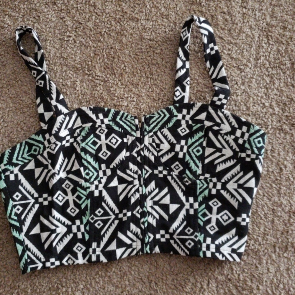 Crop top